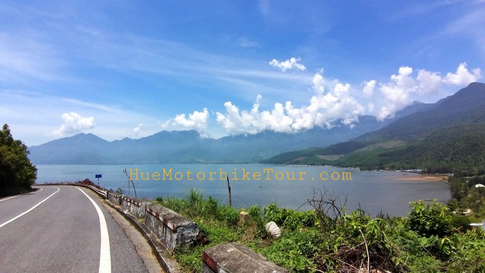 Hai Van Pass motorbike tour from Da Nang